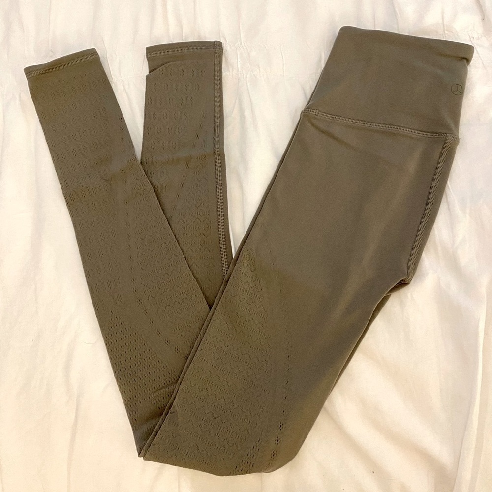 Lululemon leggings